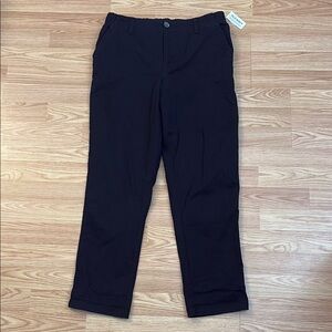 Women’s Black Ankle Chino Pants